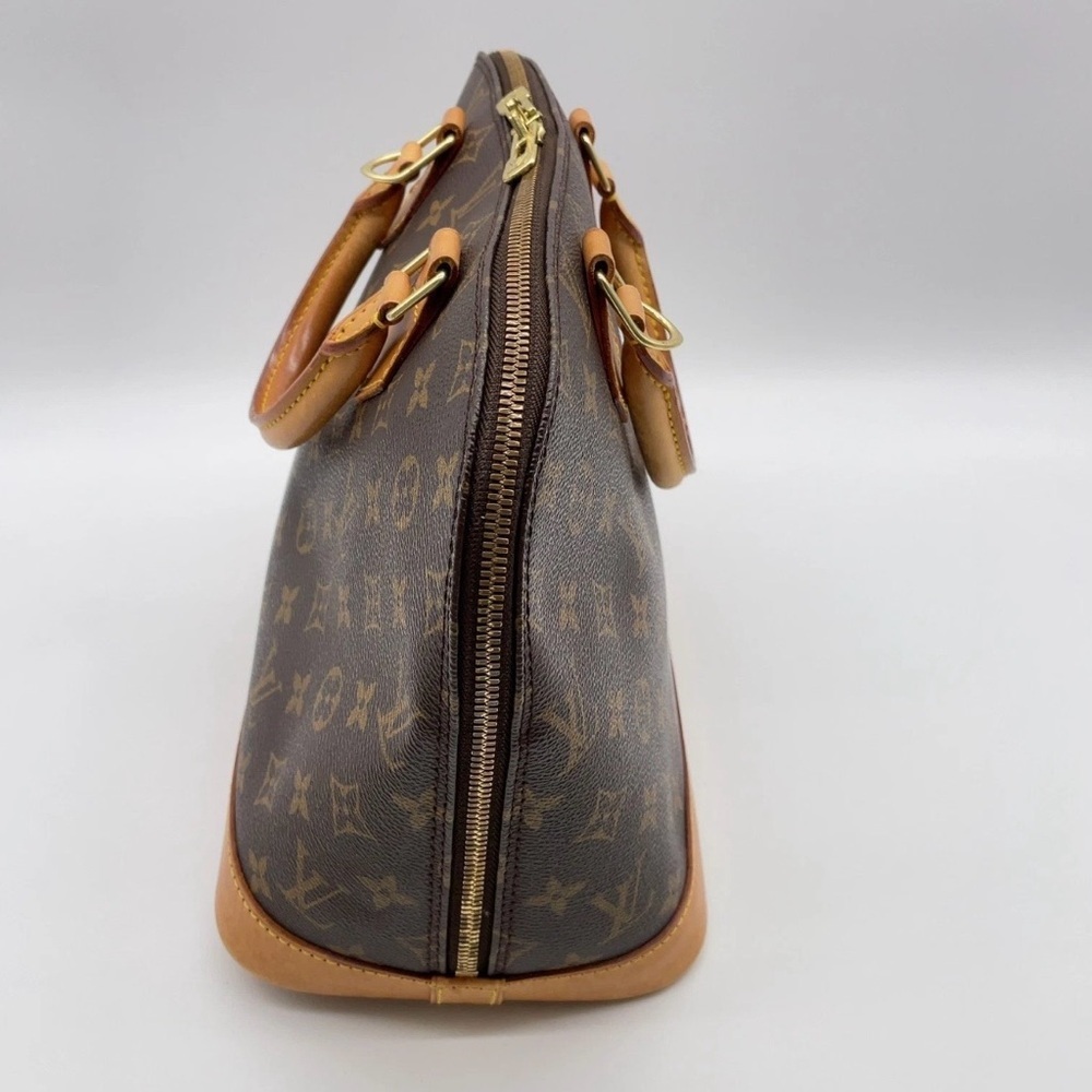Auth Louis Vuitton Monogram
Alma PM - Picture 8 of 14